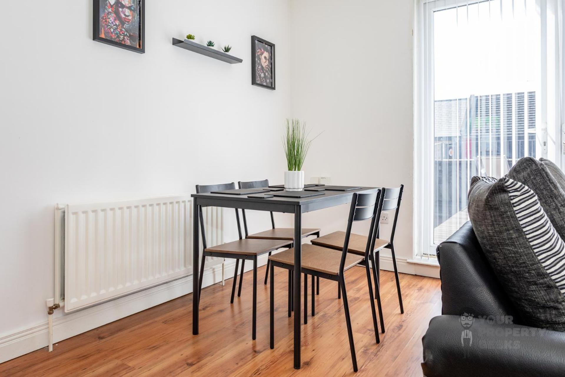 Attic Style 2 Bed Duplex Apartment With Rooftop Patio Belfast Exterior foto