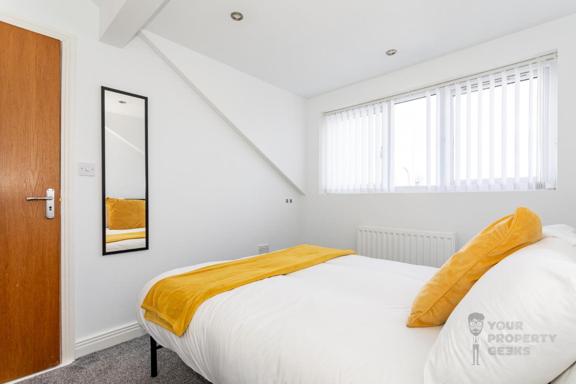 Attic Style 2 Bed Duplex Apartment With Rooftop Patio Belfast Exterior foto