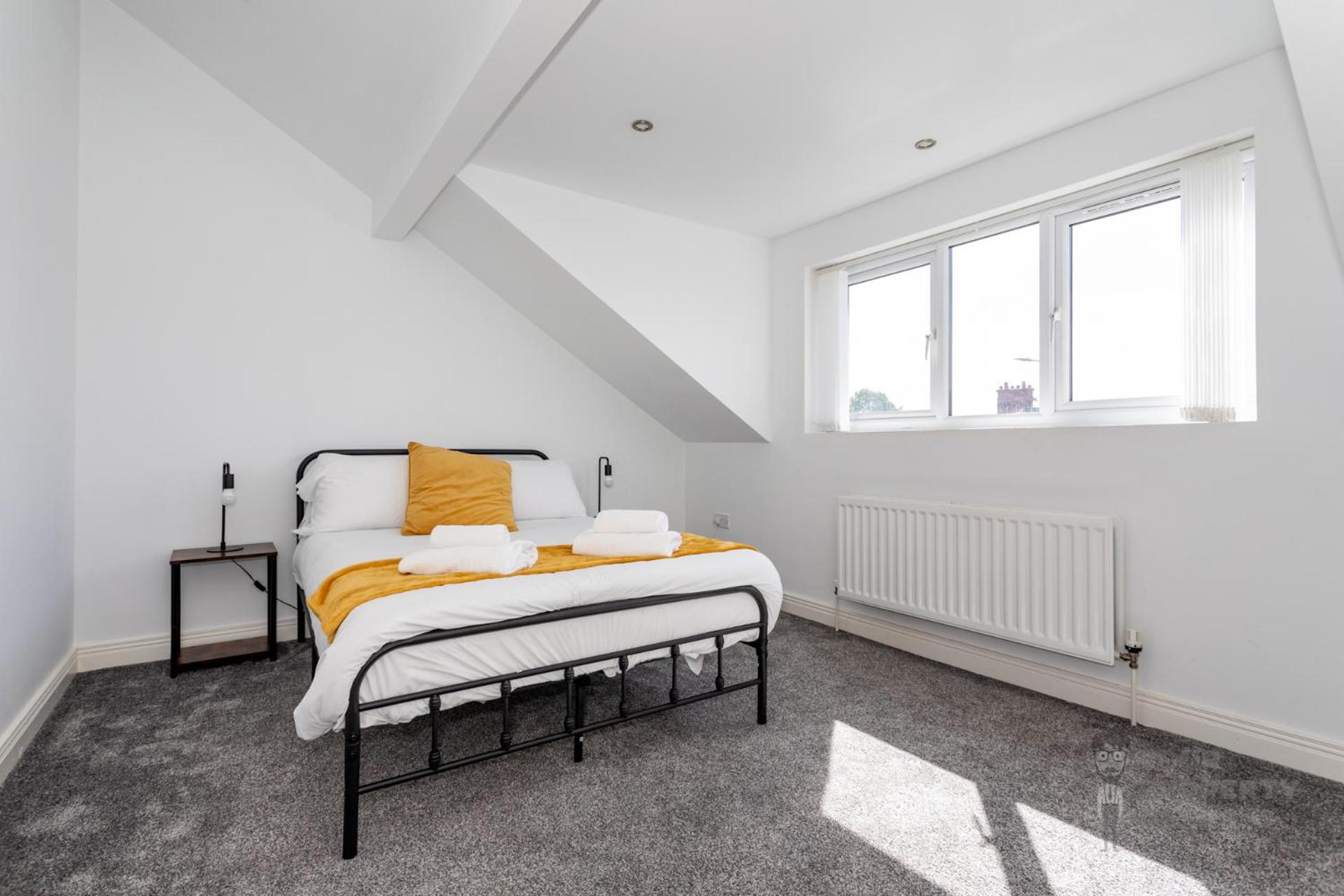 Attic Style 2 Bed Duplex Apartment With Rooftop Patio Belfast Exterior foto